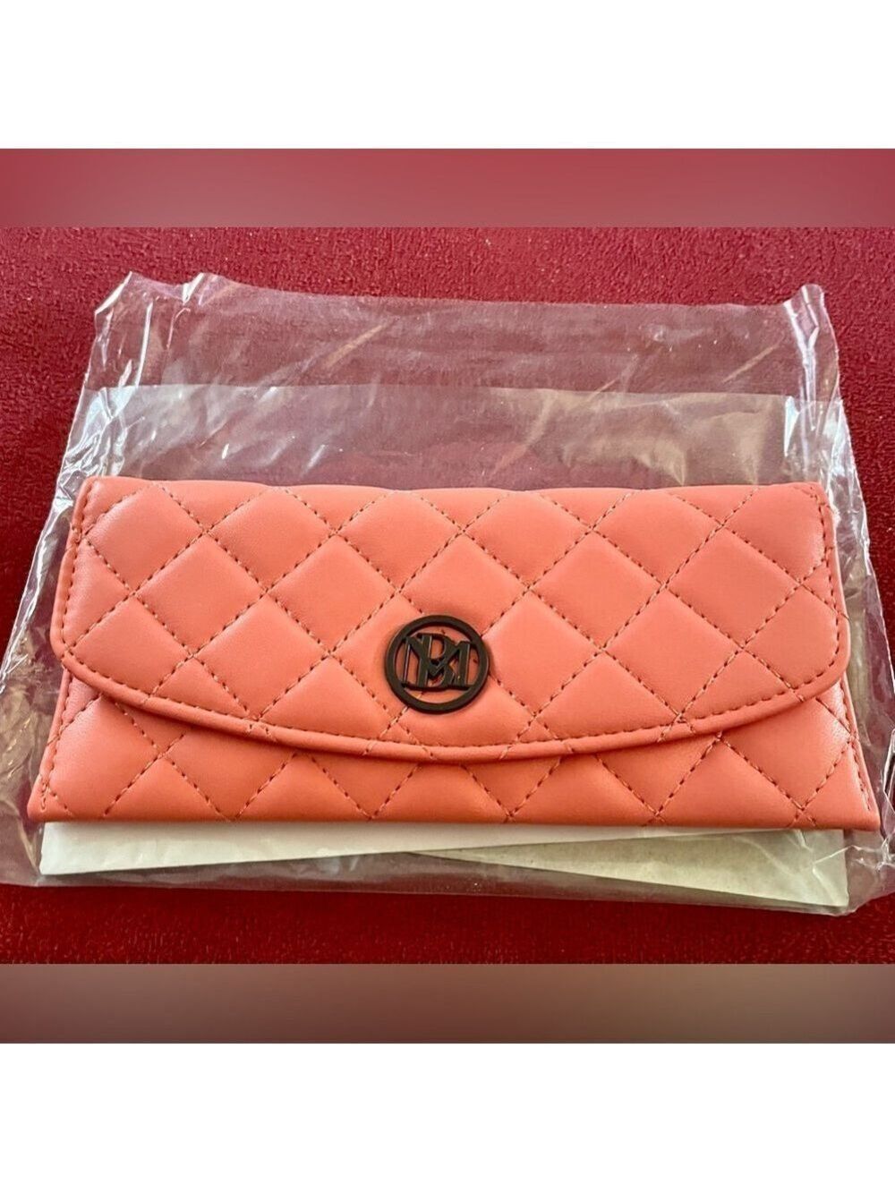 Badgley Mischka Diamond Quilting Cover Wallet